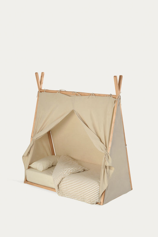 AUTUMN TEEPEE BED