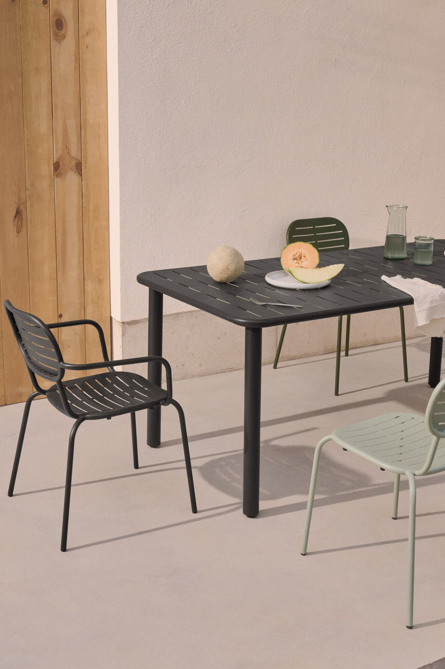 GAIA STACKABLE OUTDOOR CHAIR WITH ARMRESTS IN DARK GREY GALVANISED STEEL