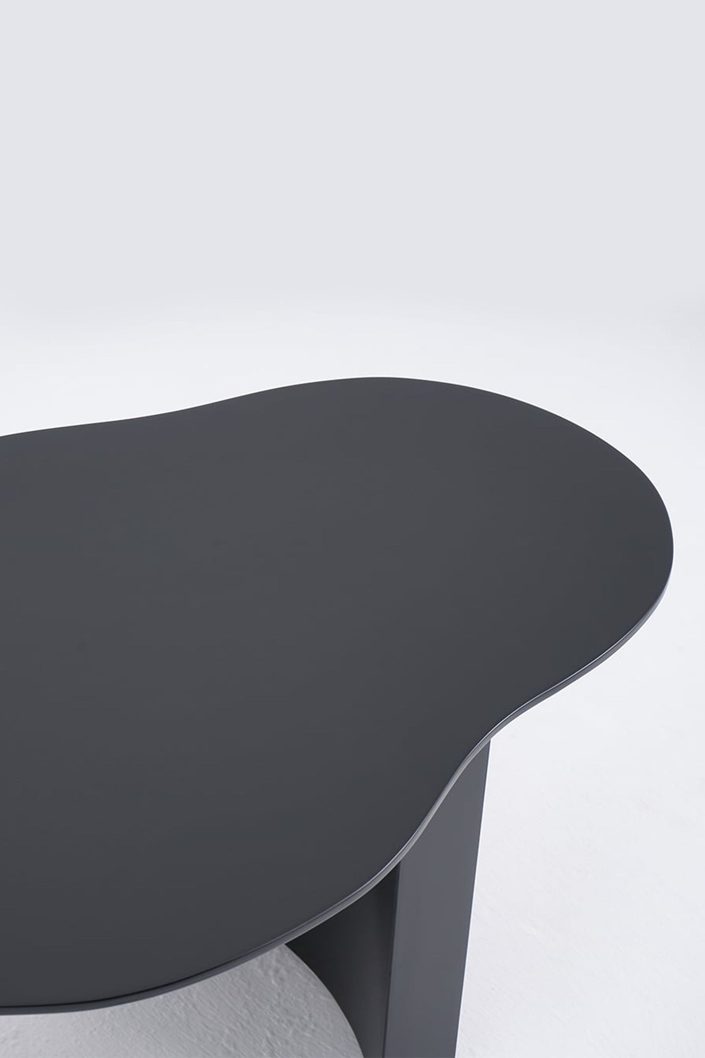 FAYA COFFEE TABLE IN BALCK