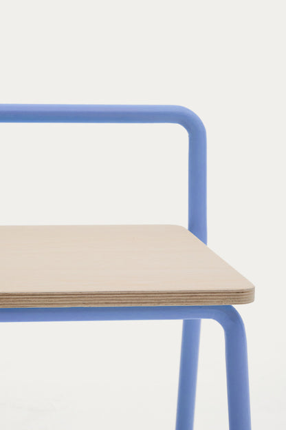 VERA ASH VENEER BENCH WITH A BLUE METAL STRUCTURE