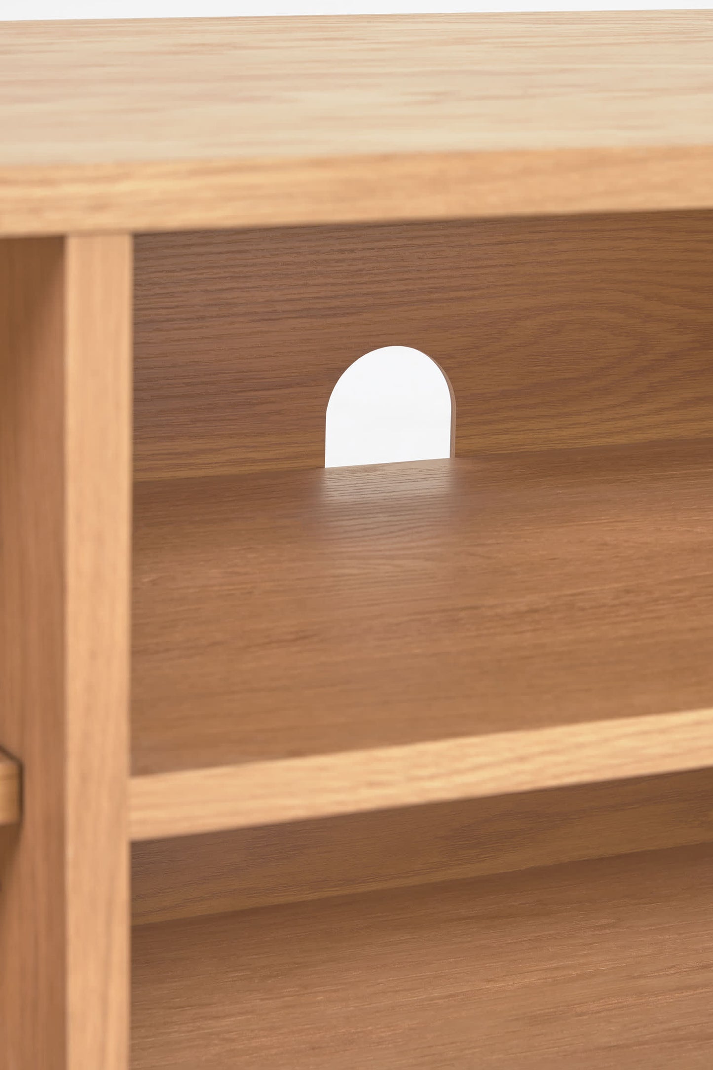 KIRA 2-DOOR TV STAND IN SOLID OAK WOOD AND OAK VENEER
