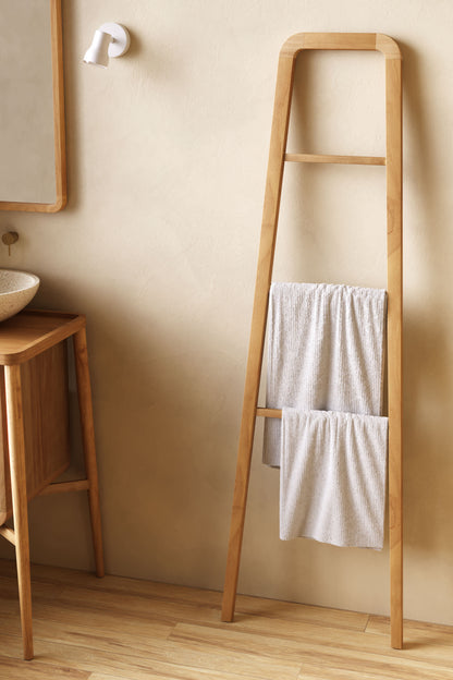 ULIANA SOLID TEAK TOWEL