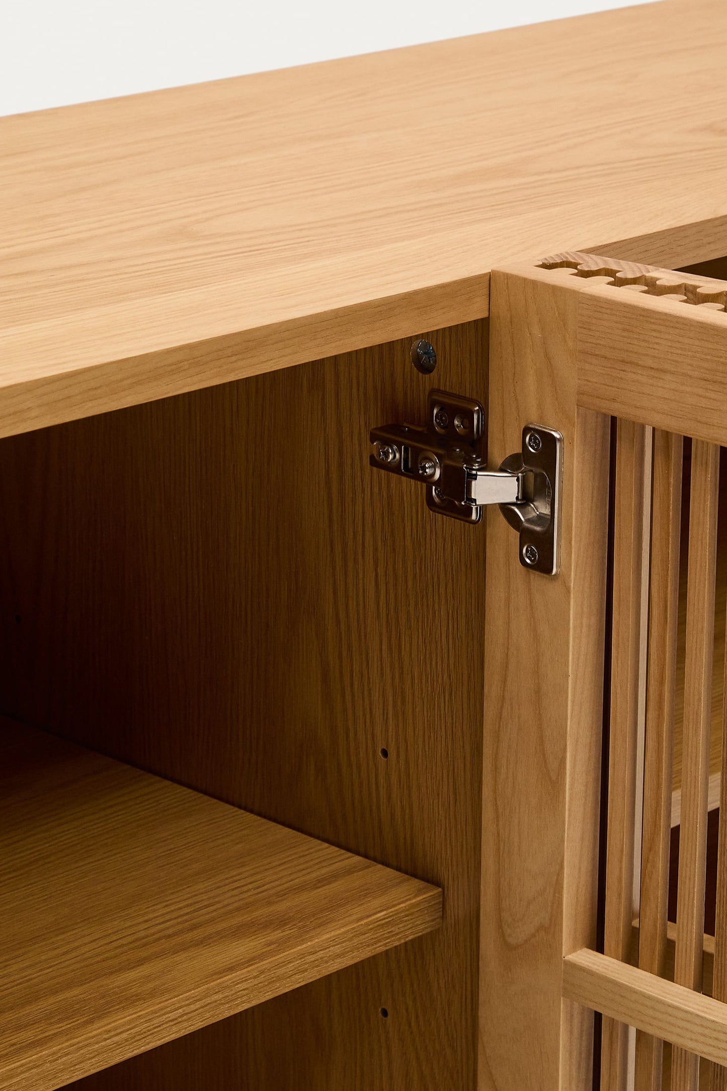 KIRA 4-DOOR SIDEBOARD IN SOLID OAK WOOD AND OAK VENEER