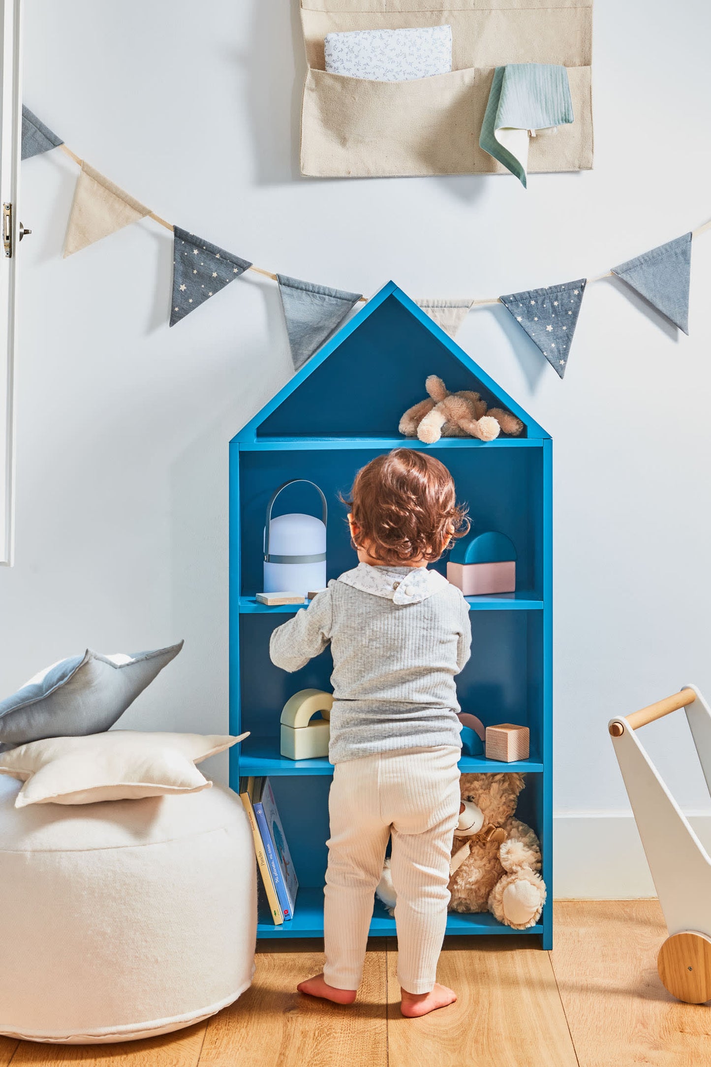 CLARA LITTLE HOUSE BLUE SHELF