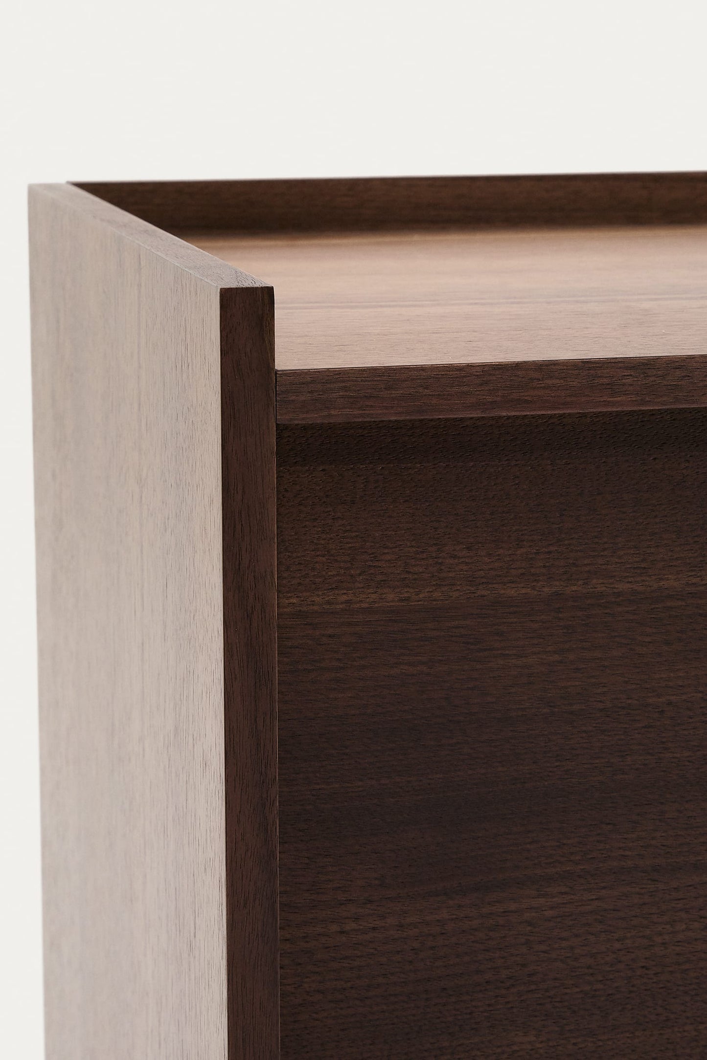 LUMI SIDEBOARD WITH A WALNUT VENEER
