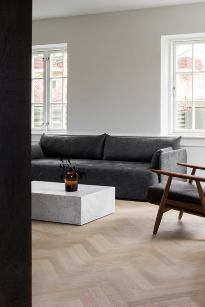 PLINTH CARRARA COFFE TABLEE 100