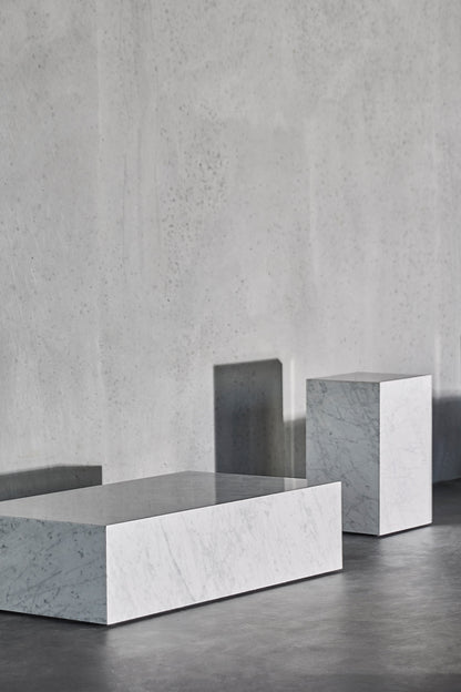 PLINTH CARRARA COFFE TABLEE 100