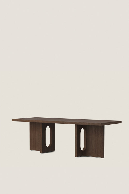 T O DARK STAINED OAK COFFEE TABLE