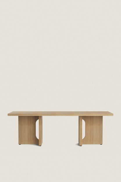 T O NATURAL OAK COFFEE TABLE