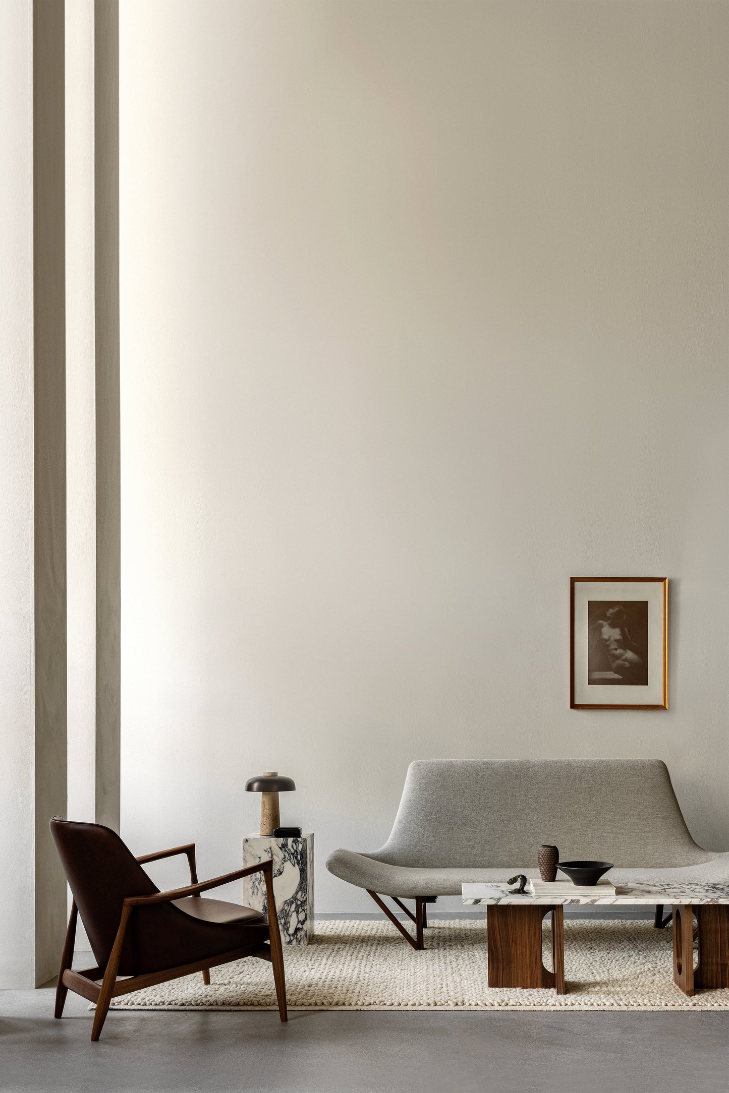 T O  WALNUT  l  CALACATTA VIOLA COFFEE TABLE