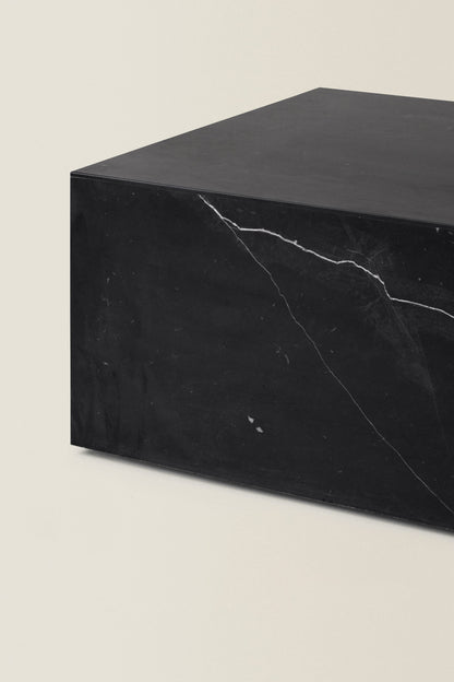 PLINTH NERO COFFEE TABLE 100