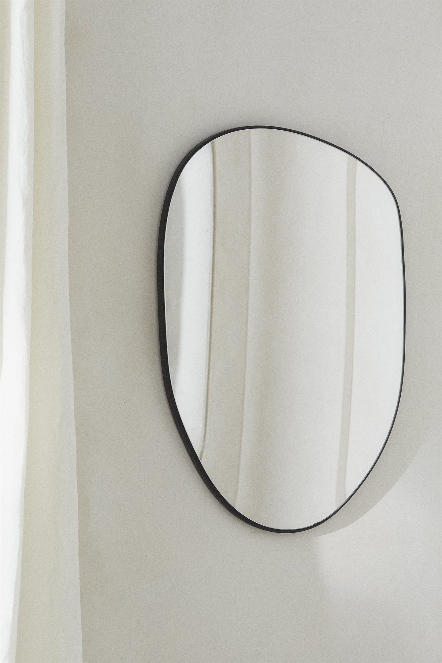 IRREGULAR WALL MIRROR 50 CM